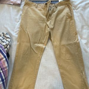 38x32 yellow banana republic pants